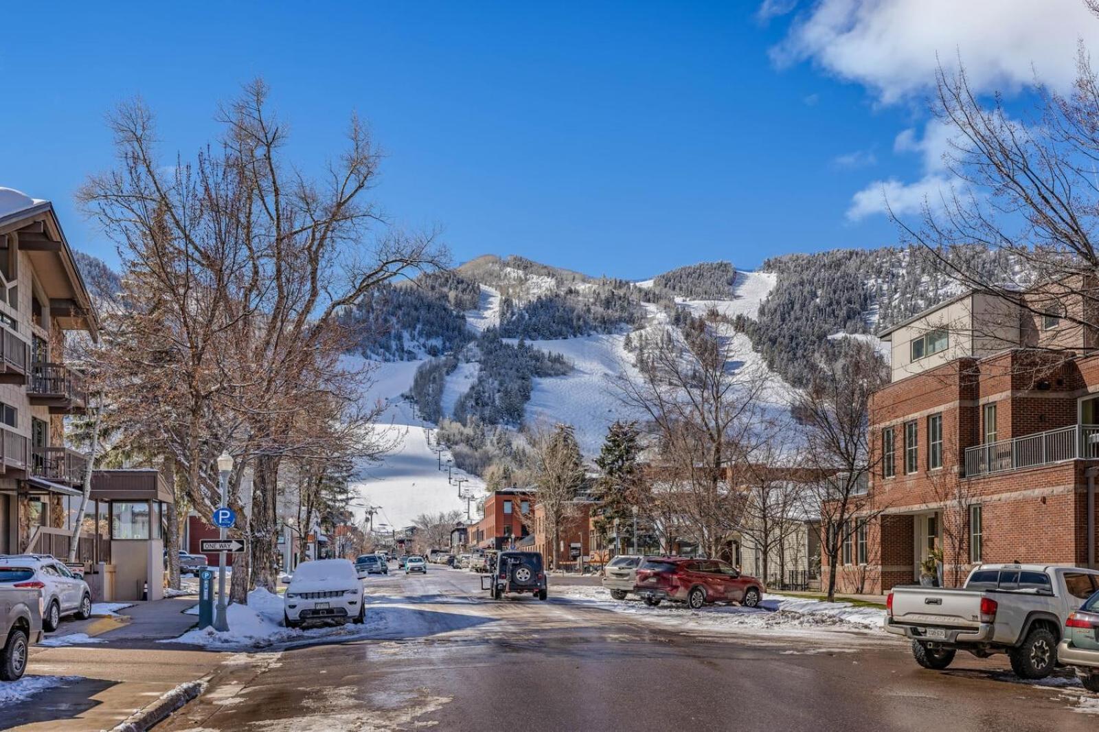 Luxurious 2 Bedroom 2 Ba - Aspen Core エクステリア 写真